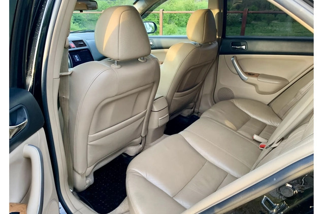 Honda Accord cena 21900 przebieg: 274690, rok produkcji 2005 z Człuchów małe 106